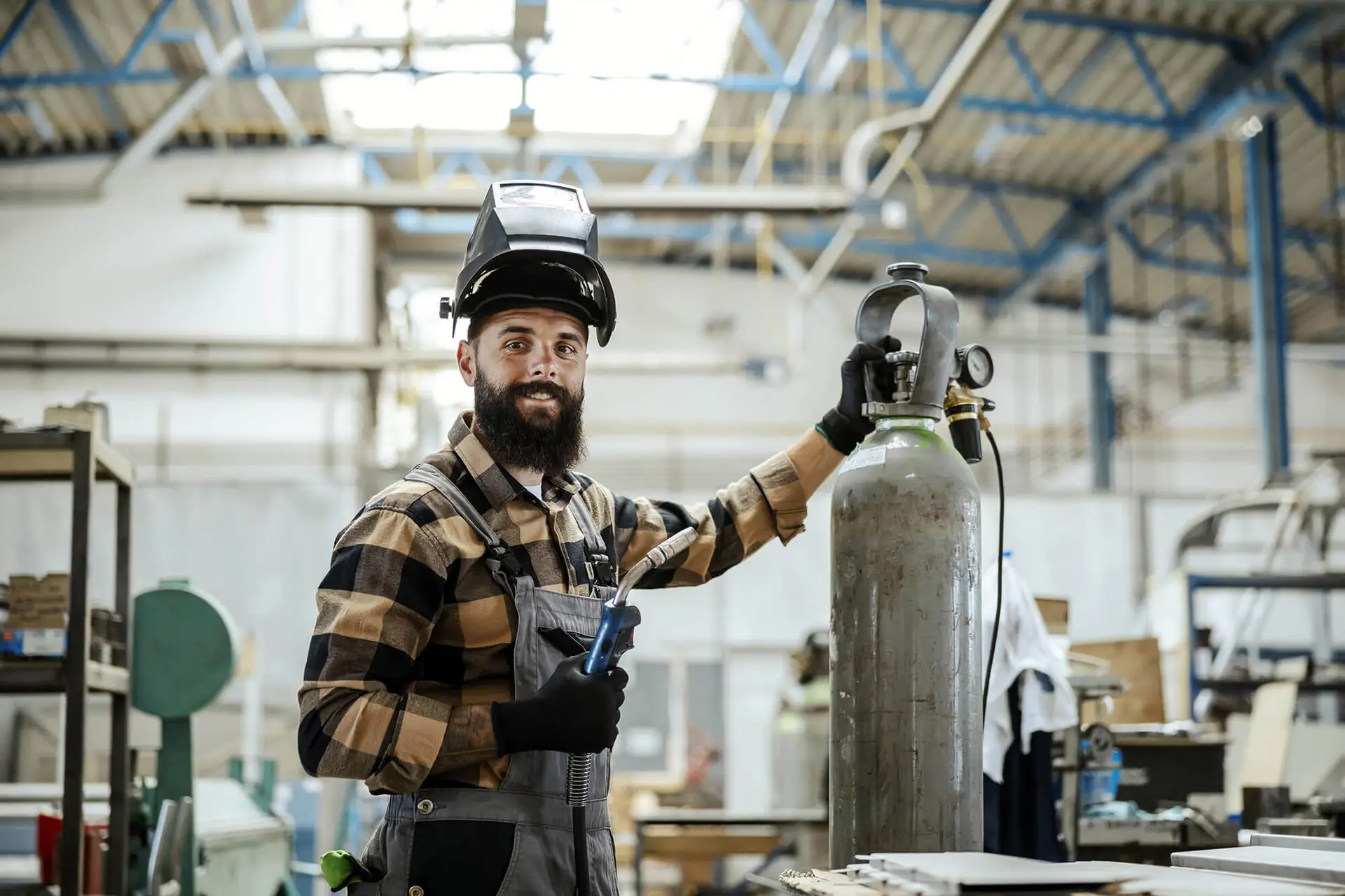 welder-with-tank